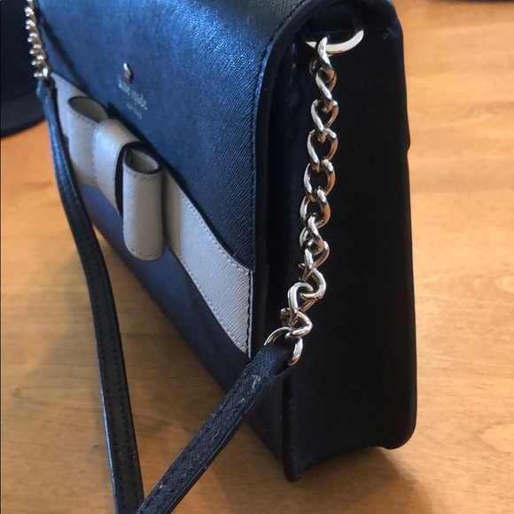 Black leather Kate Spade bow cross body bag - Picture 6 of 8